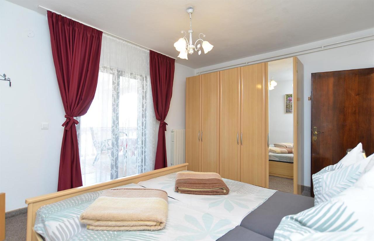 Apartments Anka 1223 Перой Экстерьер фото